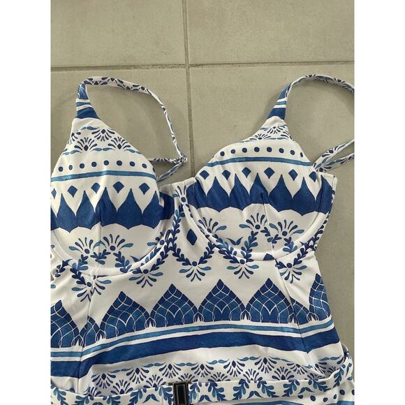 Kenny Flowers Swim  One Piece Swimsuit Belted The Espana Swimwear Sz ML - Picture 3 of 11